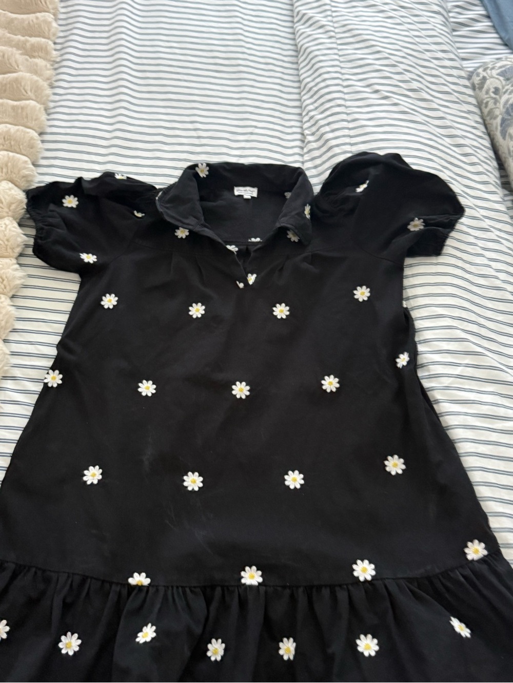 Boutique Black Daisy Embroidered Casual Dress